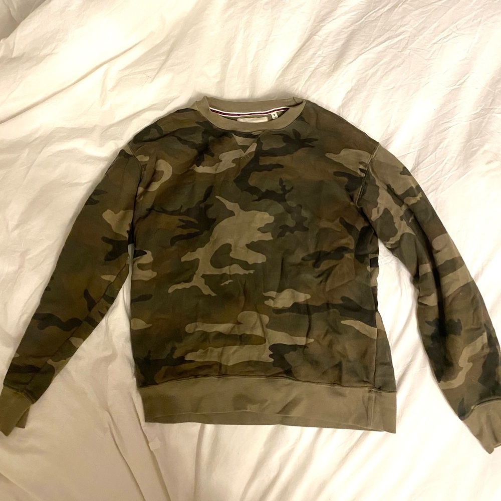 TNA army print sweatshirt size S. NEW without tags